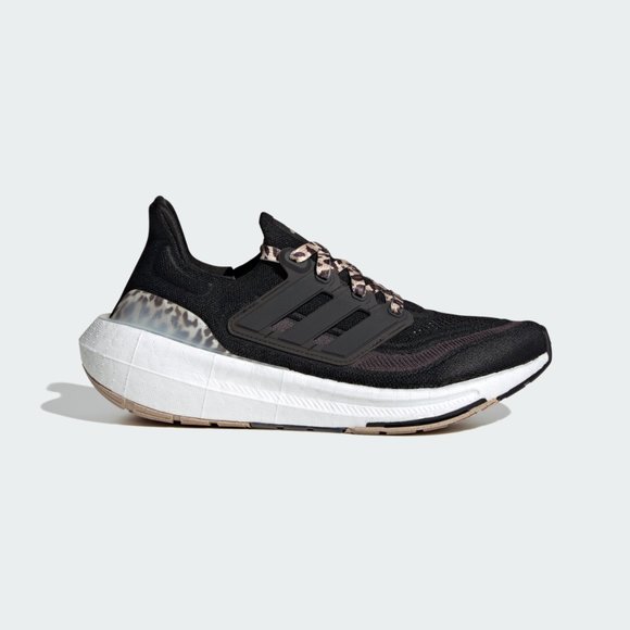 7W - [NEW] Women's adidas Ultraboost Light Running Shoes Black ID2932 - Picture 1 of 5